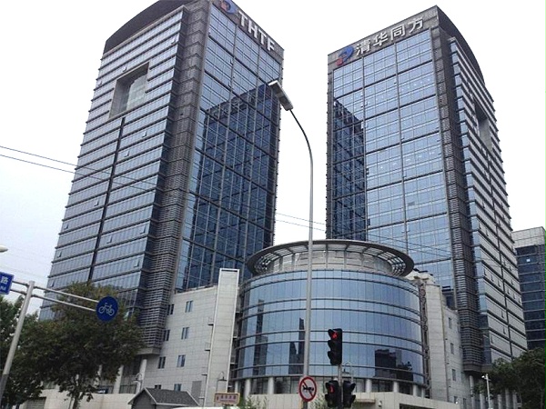 北京海淀清华同方科技广场地弹门维修服务案例