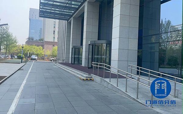 中铁公司旗下大厦自动门维修保养服务过程