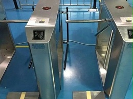 产品说明：全自动三辊闸功能介绍