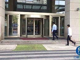 塔楼进出口凯必盛旋转门大保养服务案例