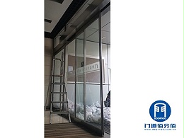 两樘无框感应门下沉与控制面板故障维修项目