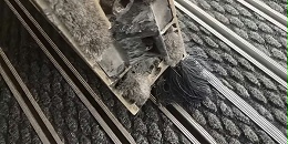 提升门维修：门体升降卡顿、关闭不严、有异响如何处理？