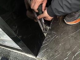 专业维修酒店大堂自动门异响 恢复平稳静音运行