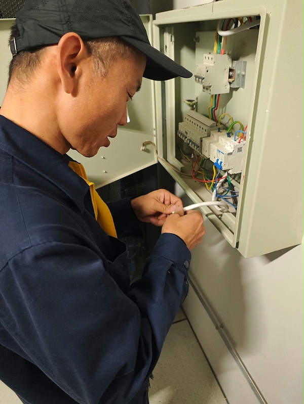 bfd4a1cb83d3699f760048aefe978ff4_compress