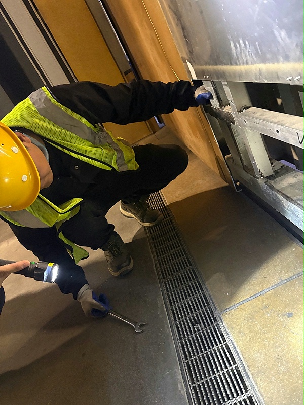 6e9f55fbdc6d2895e2f84c9adc9e3e8f