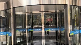 冬季自动门失灵频发怎么修？自动门维修师傅教你6步快速排查恢复
