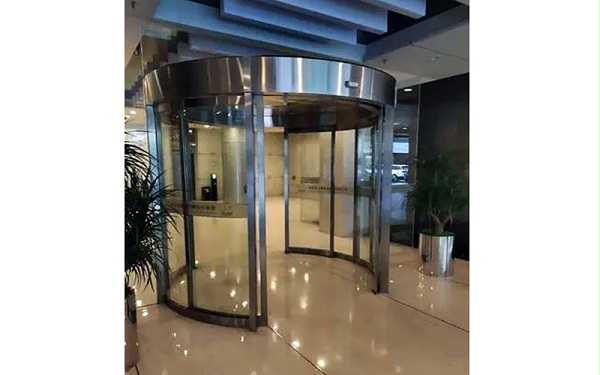 自动弧形门维修保养指南：让它持久运行