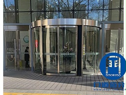 多玛两翼门停门故障维修案例与巡检保养服务