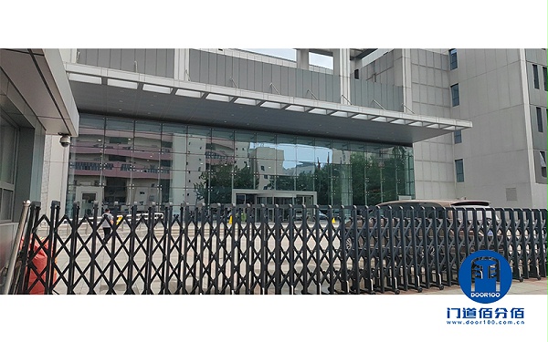 北京物业公司伸缩电动门/电动伸缩门故障维修纪实
