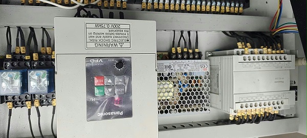 bcd3b243d948654bc250a9d13d60bfc2_compress