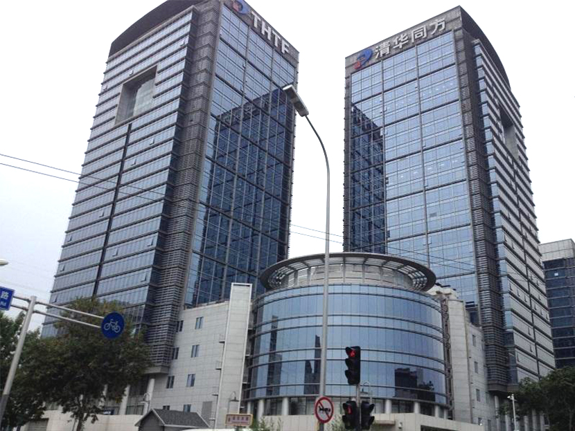 北京海淀清华同方科技广场地弹门维修服务案例