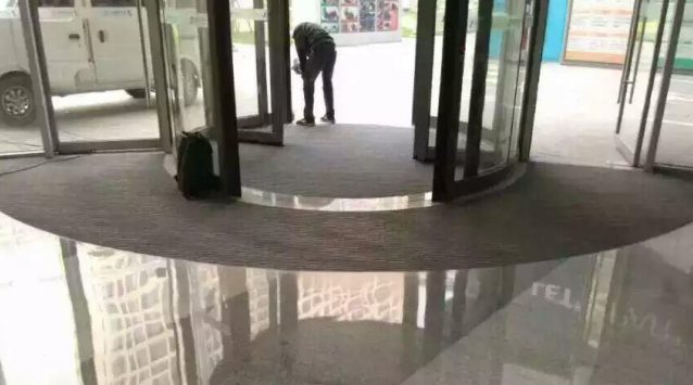 地垫清洁