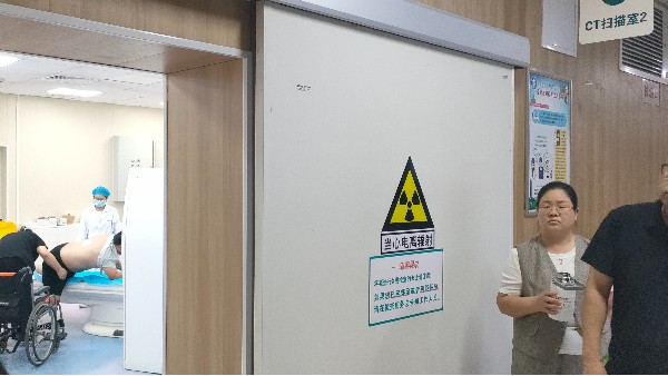 自动门关门到位后自行开启故障维修案例
