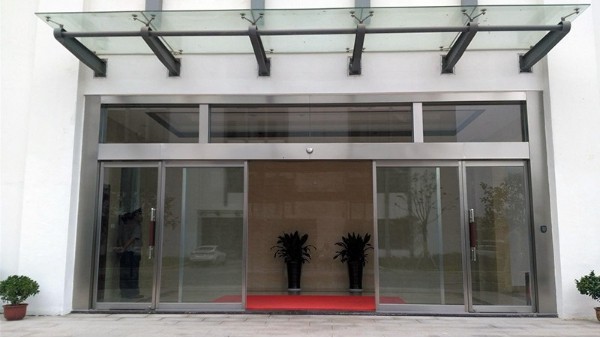 我来答：<i style='color:red'>自动玻璃门卡主</i>怎么修？