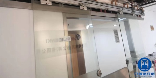 上海航天大厦办公室松下<i style='color:red'>感应门配件</i>与门禁维修服务案例