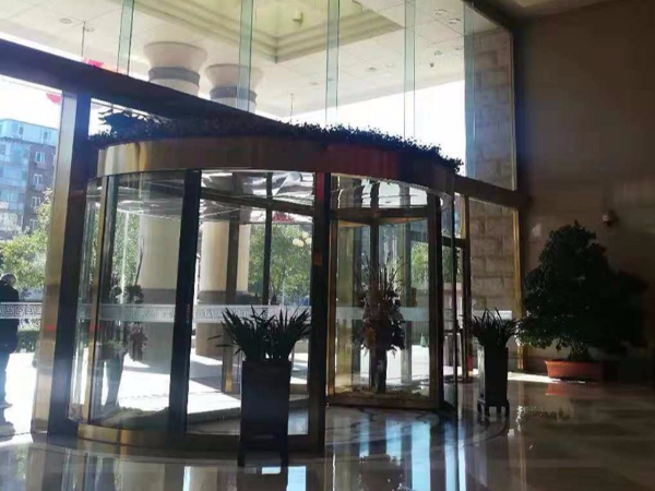 北京旋转门保养北京金台饭店大成路分店两翼旋转门保养服务案例