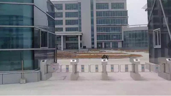 常见的八个<i style='color:red'>摆闸故障分析</i>与维修方法介绍