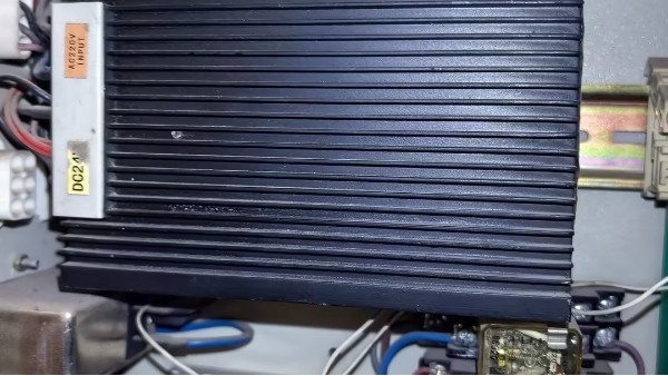 闸机提示“识别成功”却不开门，是哪里坏了？别急着换设备