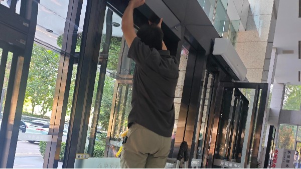 别等出了事才后悔！自动门年度维保合同必须包含的10项安全检查清单