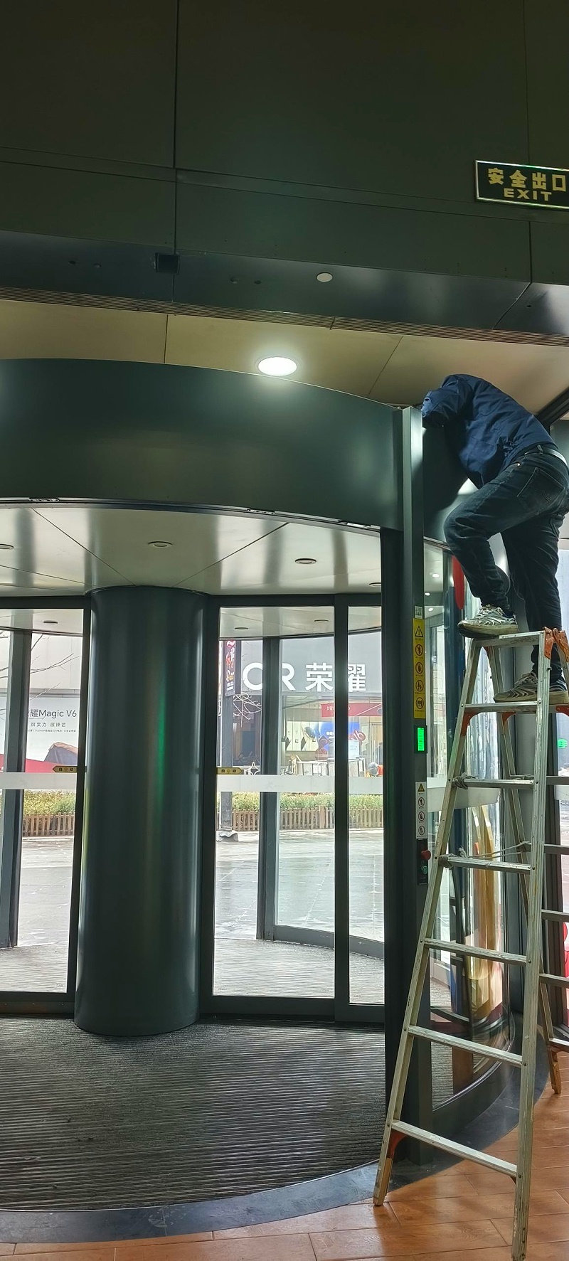 2758fd8d76f7381bf9c26983c3a9da19_origin