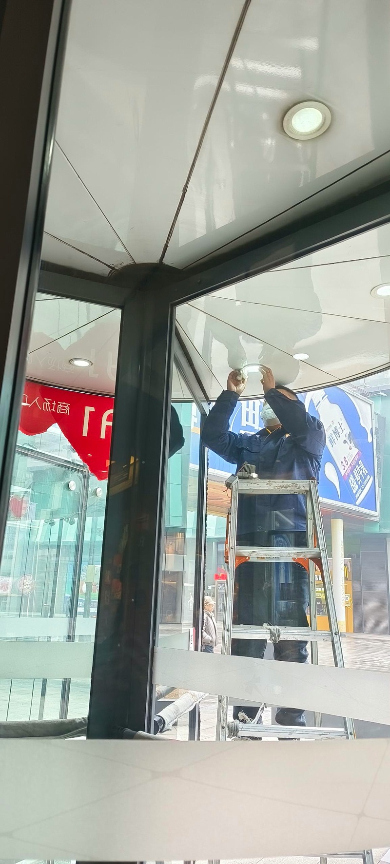 2de3668e9a7868e935e5f8f059aa67e5_origin