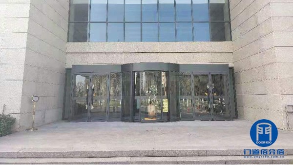 旋转门地面不达到要求可能会出现的问题与解决方法