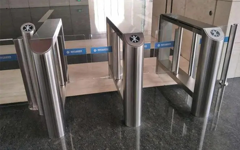门金属型材生锈如何处理？