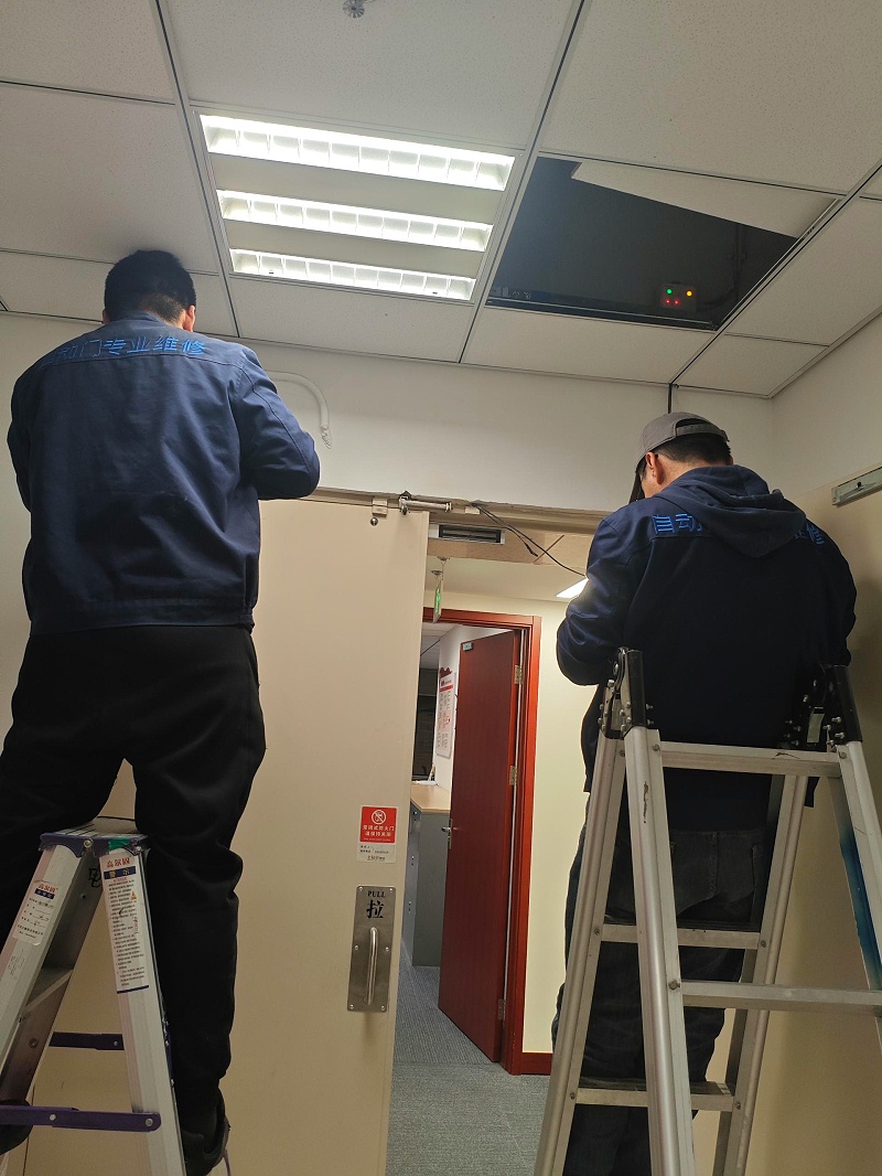 ec2948b4fdc313084290c09d4578beac_compress