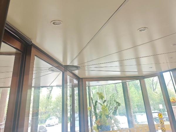 旋转门止摆器更换和巡检保养