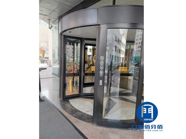 案例分享：大厦自动旋转门保养服务