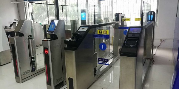 闸机保养怎么做才不出故障？10年维保师傅总结的5个实战技巧