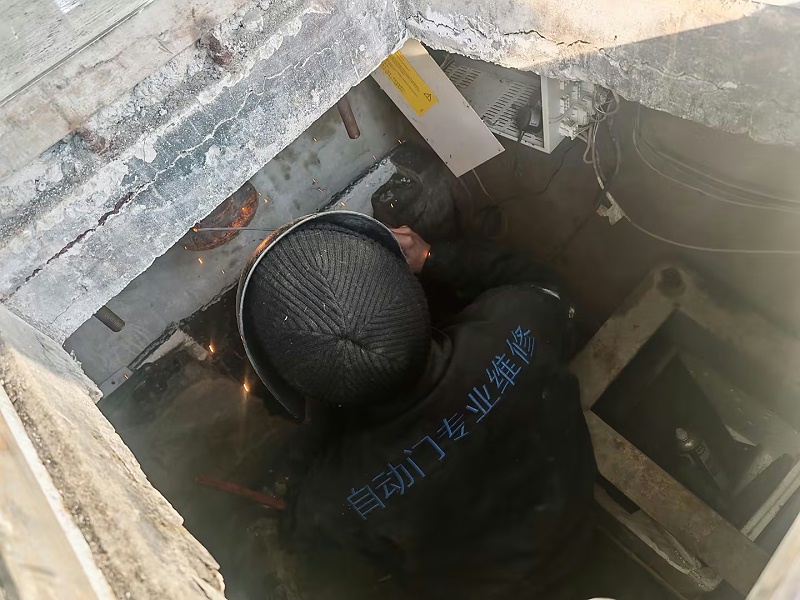 8e980ff8601bb0ba4acd16dddb38d24a_compress