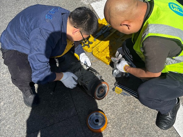 旋转门运行故障问题修复