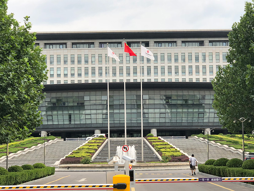 北京国航总部大楼自动门维修服务案例