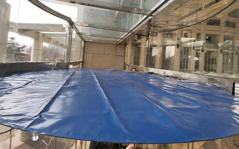 如何防止雨季进水问题？旋转门防水策略