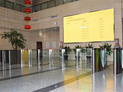 闸机为何能成为<i style='color:red'>安防</i>领域的重要组成部分
