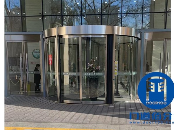 多玛两翼门停门故障维修案例与巡检保养服务