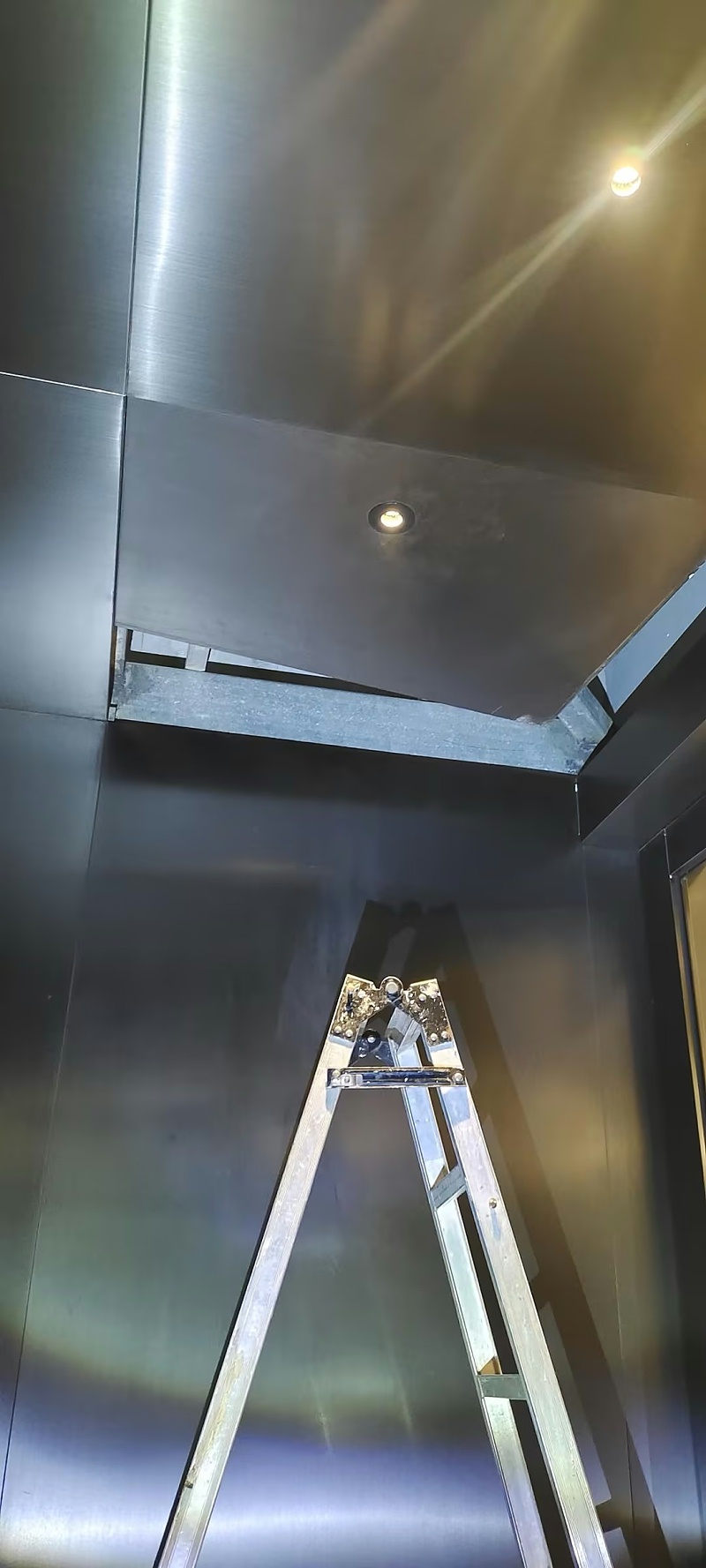 a35cb74a0cfbcda21de8b495f2a43fd9_compress